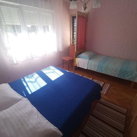 Apartment Marija ซริกเวนิซา ภายนอก รูปภาพ